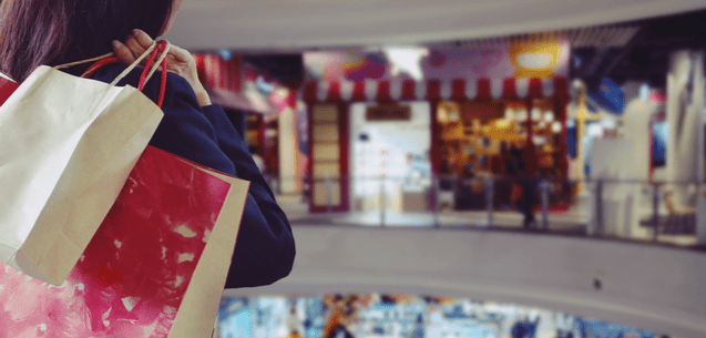 Refuerza la seguridad en un centro comercial