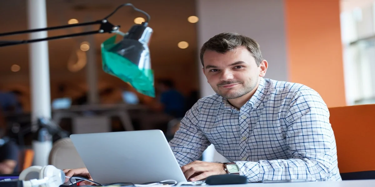 ¡Emprendedor! evita estos errores comunes al asegurar tu negocio
